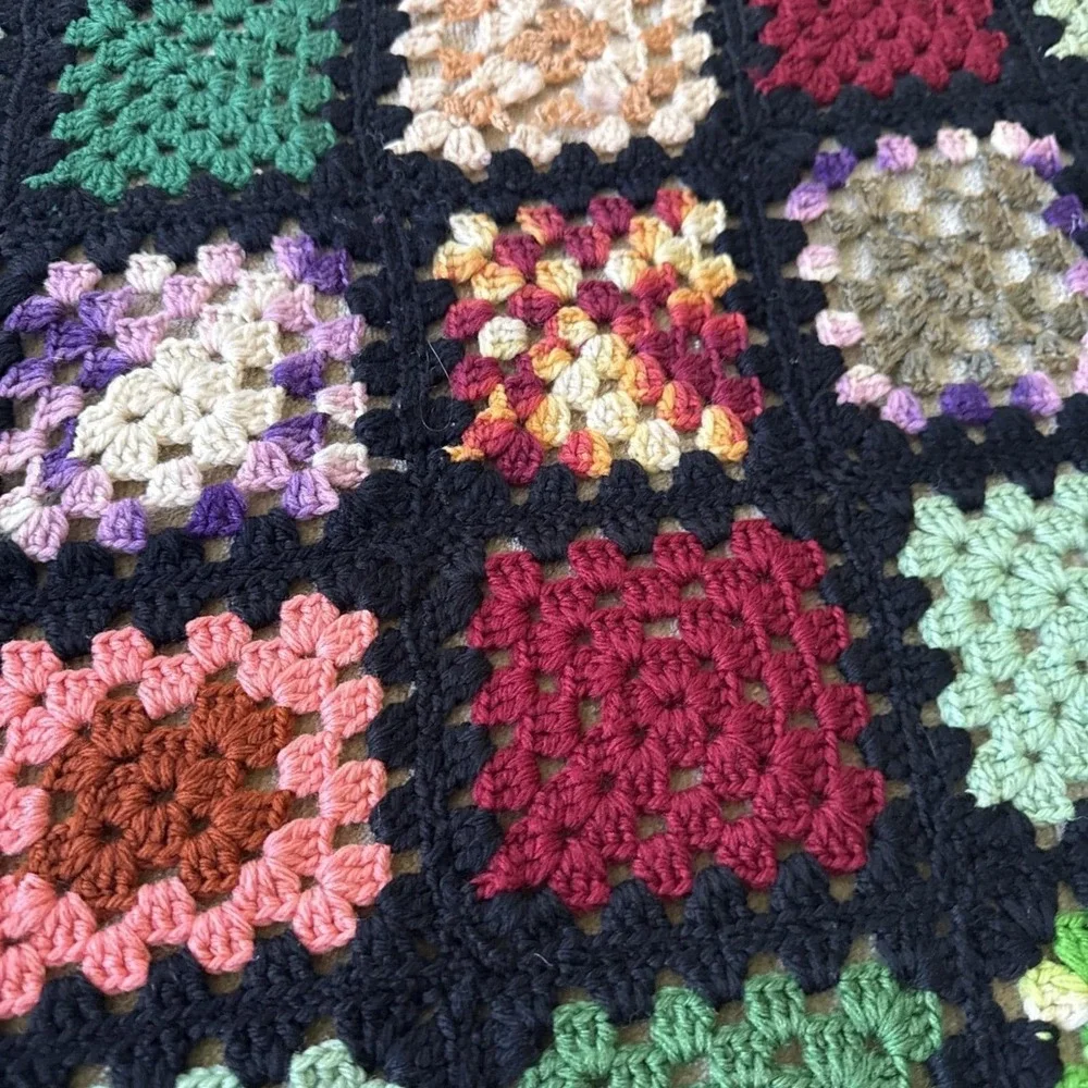 Handmade vintage granny crocheted afghan blanket 50